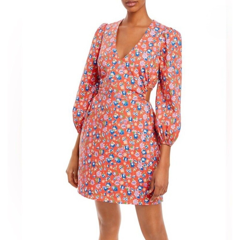 WAYF Alma dress, Back Zipper, side Cutout Detailing Size 6